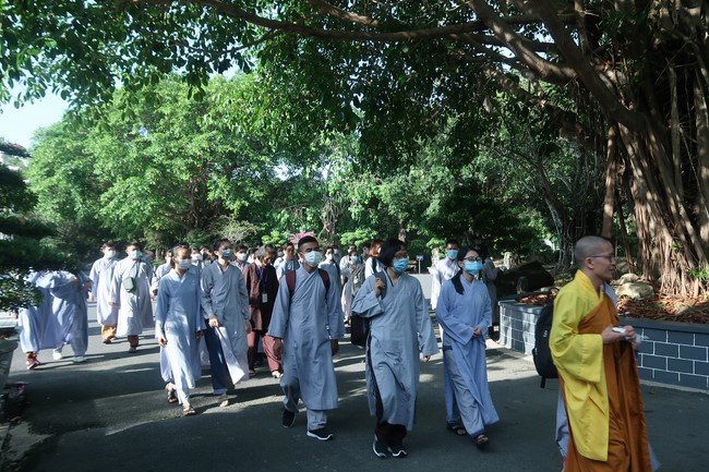 Visit Truc Lam Chanh Giac Monastery, Tien Giang of Hoang Phap pagoda security Team
