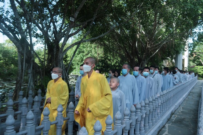 Visit Truc Lam Chanh Giac Monastery, Tien Giang of Hoang Phap pagoda security Team