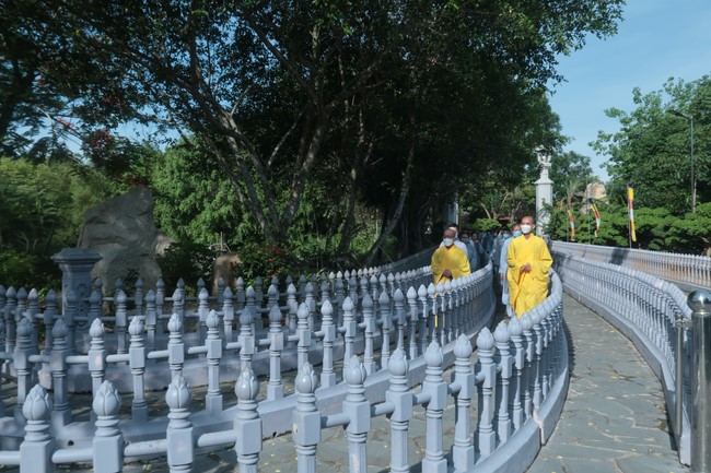Visit Truc Lam Chanh Giac Monastery, Tien Giang of Hoang Phap pagoda security Team