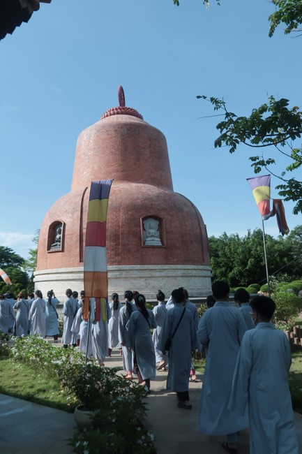 Visit Truc Lam Chanh Giac Monastery, Tien Giang of Hoang Phap pagoda security Team