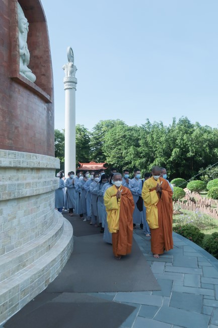 Visit Truc Lam Chanh Giac Monastery, Tien Giang of Hoang Phap pagoda security Team