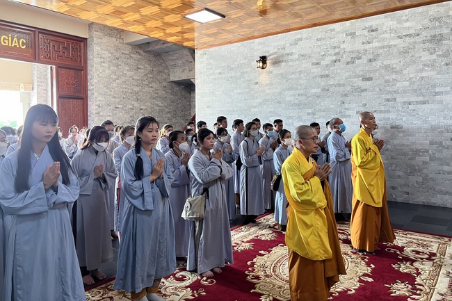 Visit Truc Lam Chanh Giac Monastery, Tien Giang of Hoang Phap pagoda security Team