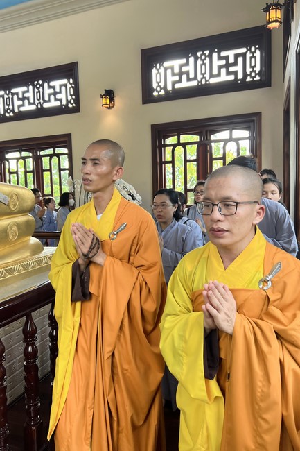 Visit Truc Lam Chanh Giac Monastery, Tien Giang of Hoang Phap pagoda security Team