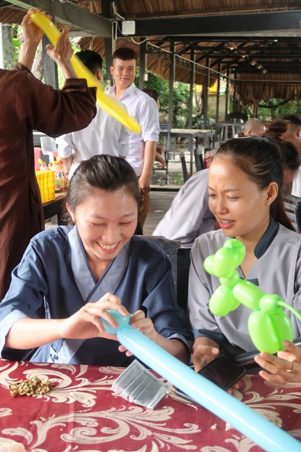 Visit Truc Lam Chanh Giac Monastery, Tien Giang of Hoang Phap pagoda security Team