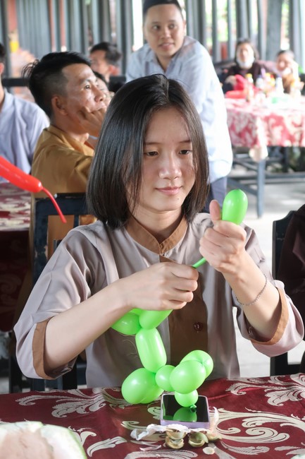 Visit Truc Lam Chanh Giac Monastery, Tien Giang of Hoang Phap pagoda security Team