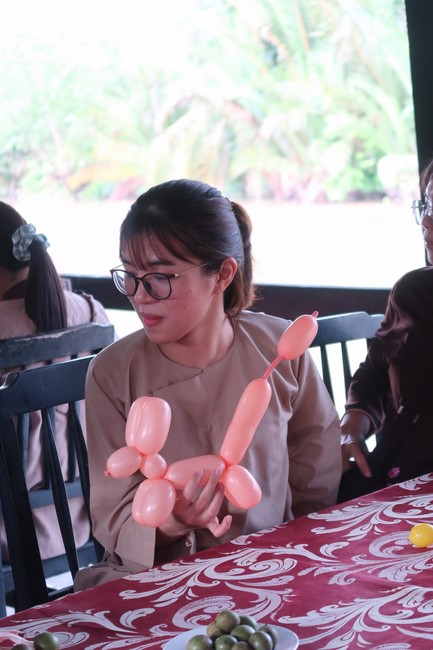 Visit Truc Lam Chanh Giac Monastery, Tien Giang of Hoang Phap pagoda security Team
