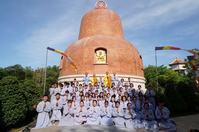 Visit Truc Lam Chanh Giac Monastery, Tien Giang of Hoang Phap pagoda security Team