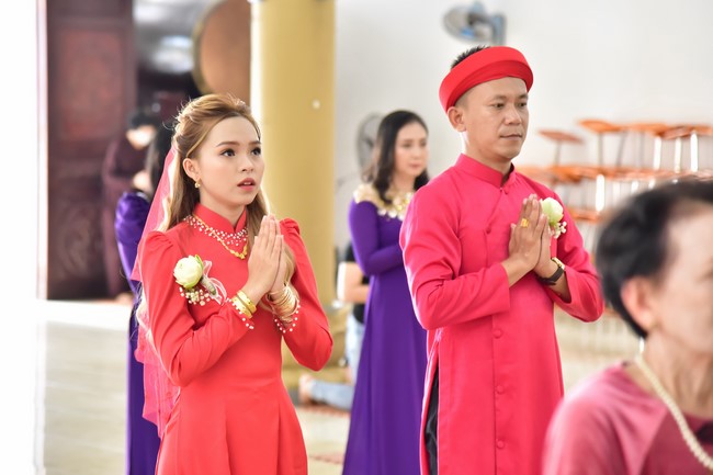 Wedding Ceremony at the pagoda
