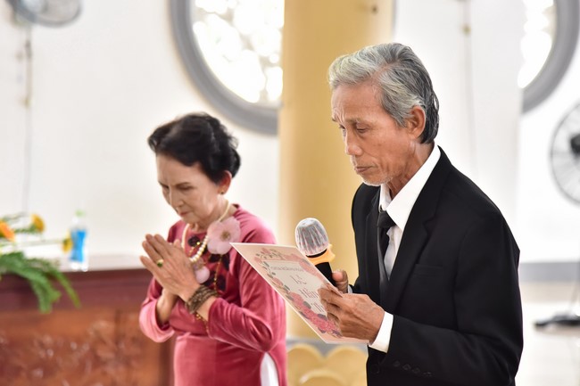 Wedding Ceremony at the pagoda