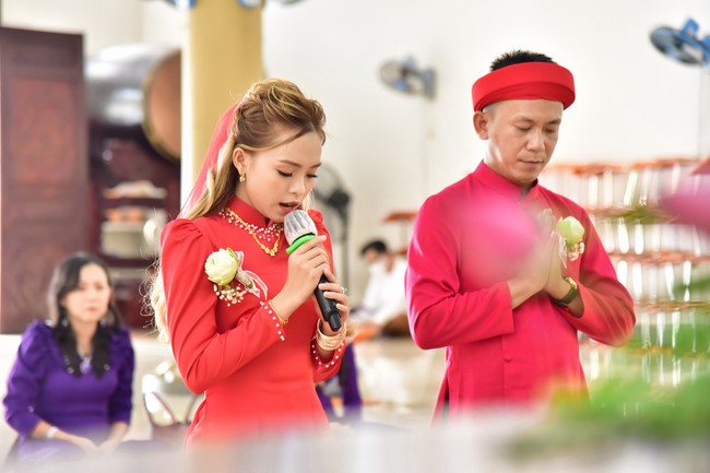 Wedding Ceremony at the pagoda