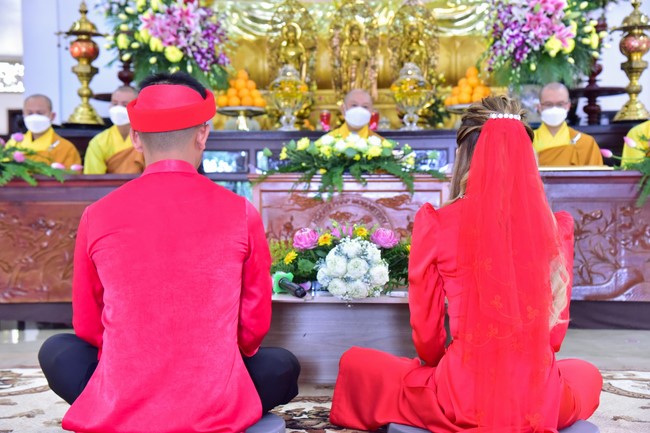 Wedding Ceremony at the pagoda
