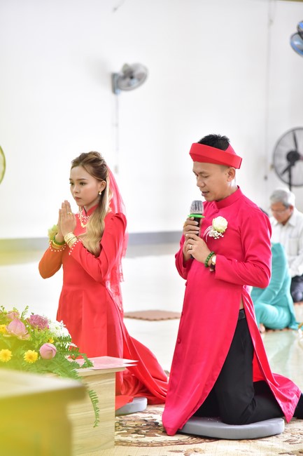 Wedding Ceremony at the pagoda