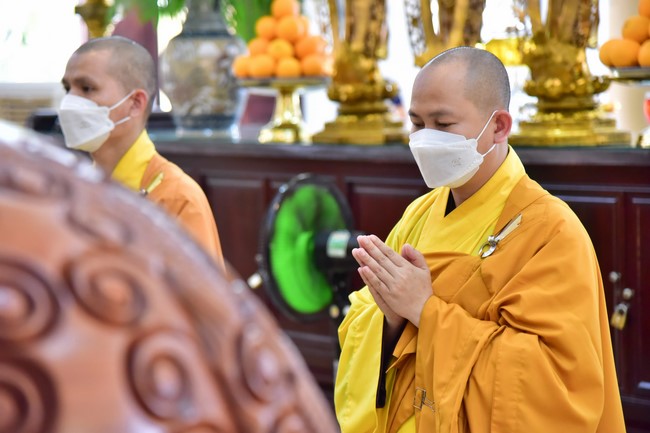 Wedding Ceremony at the pagoda