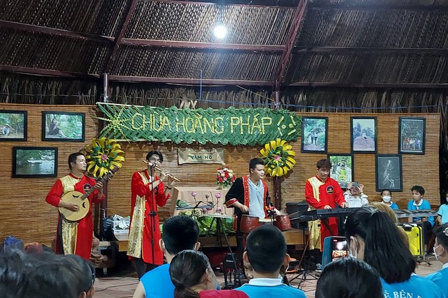 Khóa tu thanh thiếu niên: Chuyến dã ngoại nông trại và sân chim Vàm Hồ, Bến Tre