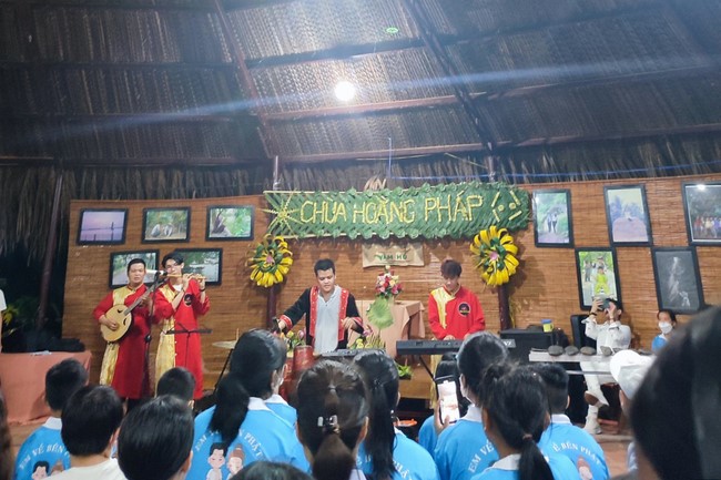 Khóa tu thanh thiếu niên: Chuyến dã ngoại nông trại và sân chim Vàm Hồ, Bến Tre