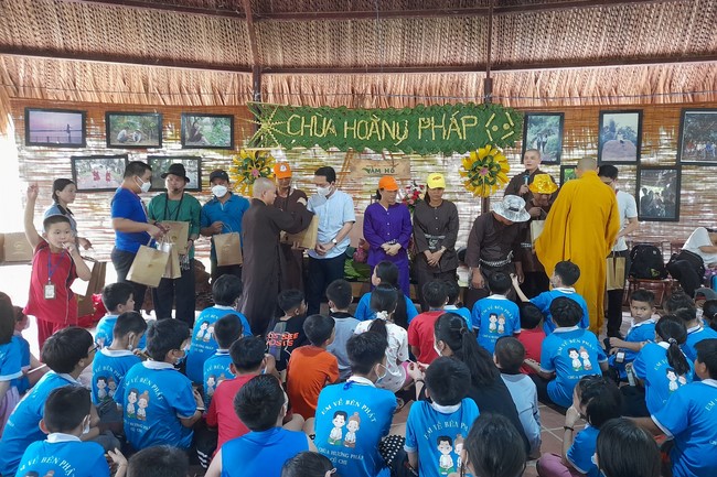 Khóa tu thanh thiếu niên: Chuyến dã ngoại nông trại và sân chim Vàm Hồ, Bến Tre