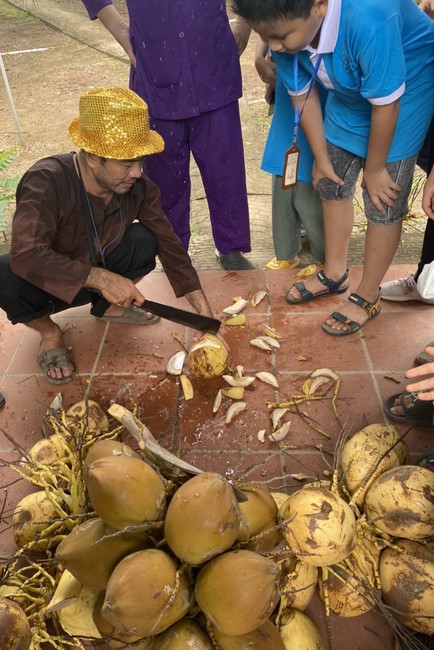 Khóa tu thanh thiếu niên: Chuyến dã ngoại nông trại và sân chim Vàm Hồ, Bến Tre