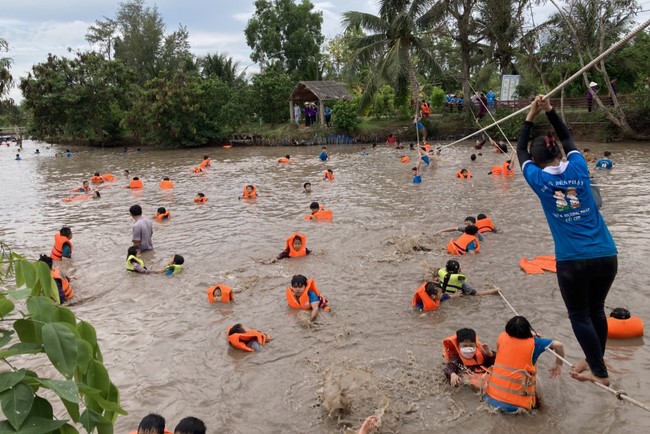 Khóa tu thanh thiếu niên: Chuyến dã ngoại nông trại và sân chim Vàm Hồ, Bến Tre