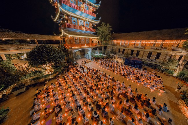 2nd day of the Retreat Back to a Peaceful Place - Candle Lighting Night - at Hoa Phuc Pagoda