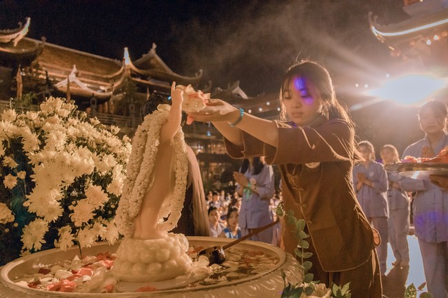 2nd day of the Retreat Back to a Peaceful Place - Candle Lighting Night - at Hoa Phuc Pagoda