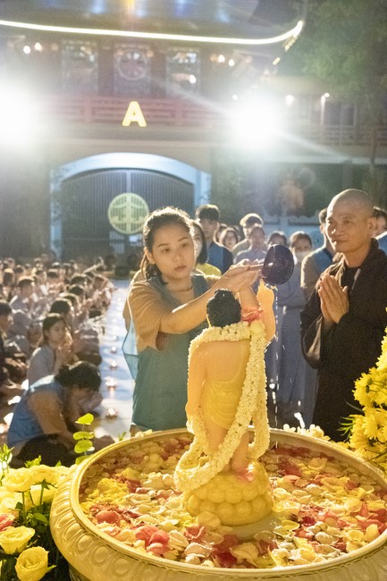 2nd day of the Retreat Back to a Peaceful Place - Candle Lighting Night - at Hoa Phuc Pagoda