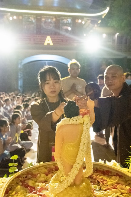 2nd day of the Retreat Back to a Peaceful Place - Candle Lighting Night - at Hoa Phuc Pagoda