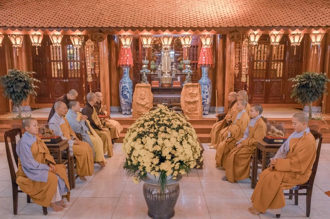 2nd day of the Retreat Back to a Peaceful Place - Candle Lighting Night - at Hoa Phuc Pagoda