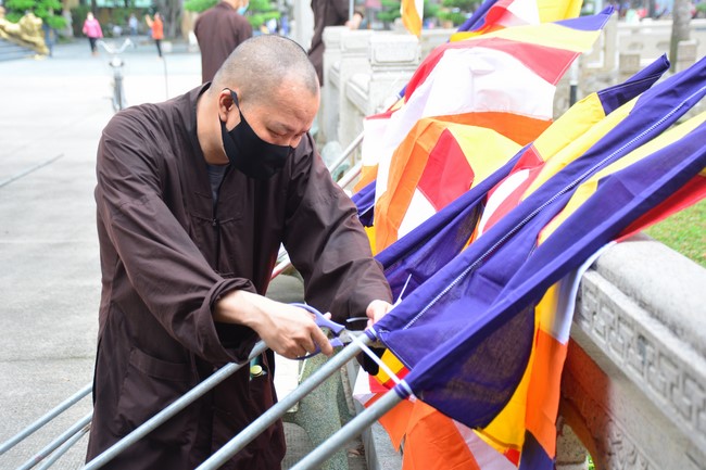 Preparing for the Vesak Great Ceremony of Buddha's Birthday 2022 (part 1)