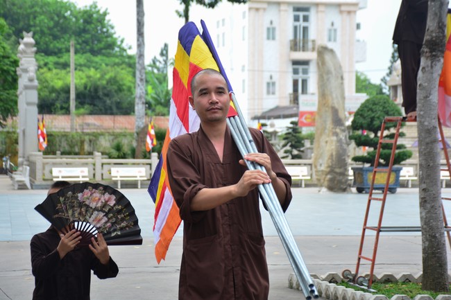 Preparing for the Vesak Great Ceremony of Buddha's Birthday 2022 (part 1)