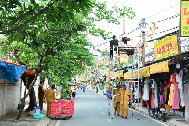 Preparing for the Vesak Great Ceremony of Buddha's Birthday 2022 (part 1)