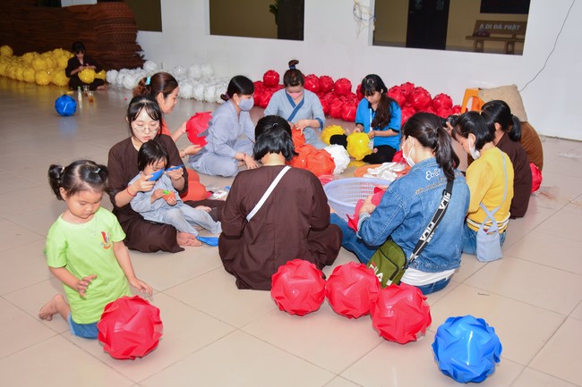 Preparing for the Vesak Great Ceremony of Buddha's Birthday 2022 (part 1)