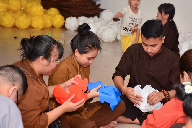 Preparing for the Vesak Great Ceremony of Buddha's Birthday 2022 (part 1)
