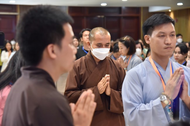 Khóa thiền “Có Mặt Cho Nhau” – Thầy Pháp Nhật