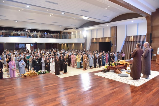 Khóa thiền “Có Mặt Cho Nhau” – Thầy Pháp Nhật