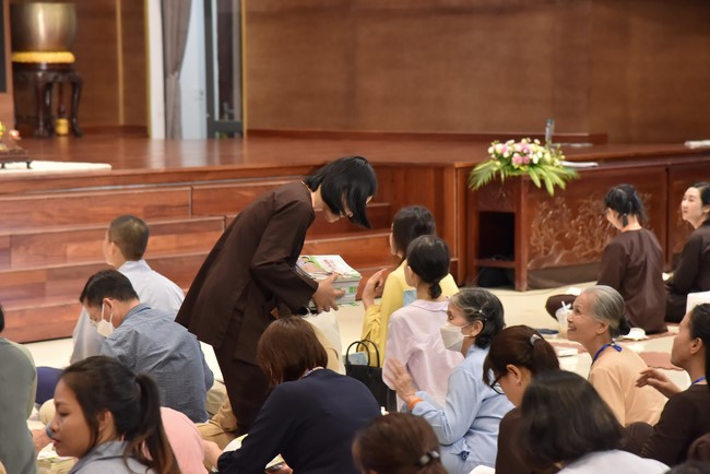 Khóa thiền “Có Mặt Cho Nhau” – Thầy Pháp Nhật