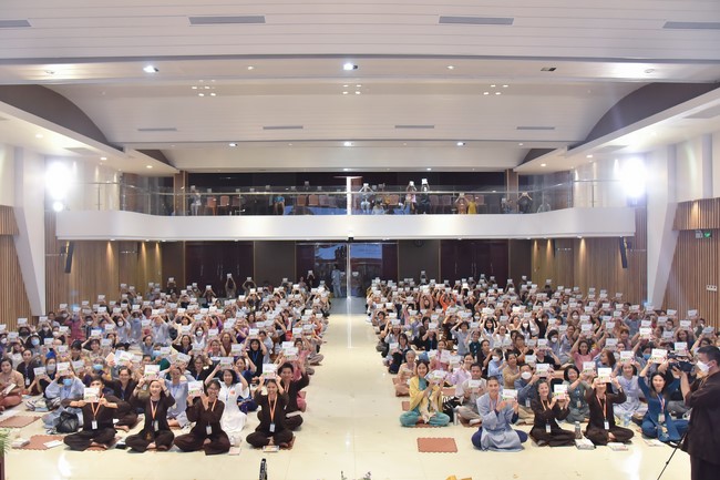 Khóa thiền “Có Mặt Cho Nhau” – Thầy Pháp Nhật