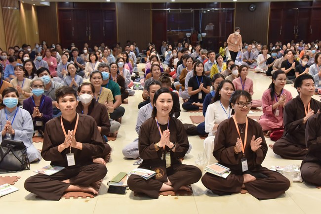 Khóa thiền “Có Mặt Cho Nhau” – Thầy Pháp Nhật