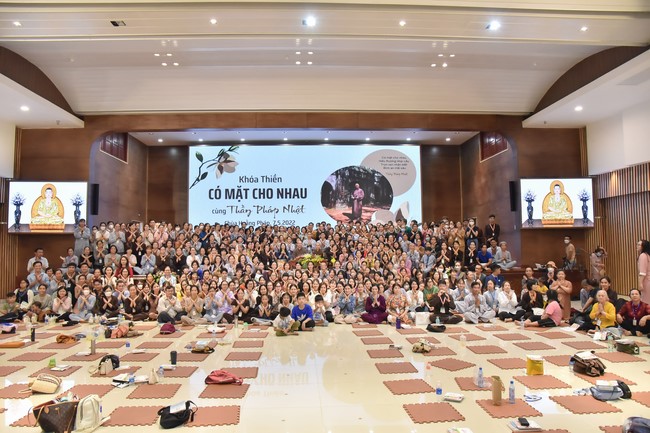 Khóa thiền “Có Mặt Cho Nhau” – Thầy Pháp Nhật