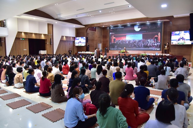 Khóa thiền “Có Mặt Cho Nhau” – Thầy Pháp Nhật