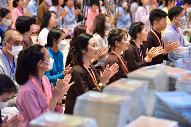 Khóa thiền “Có Mặt Cho Nhau” – Thầy Pháp Nhật