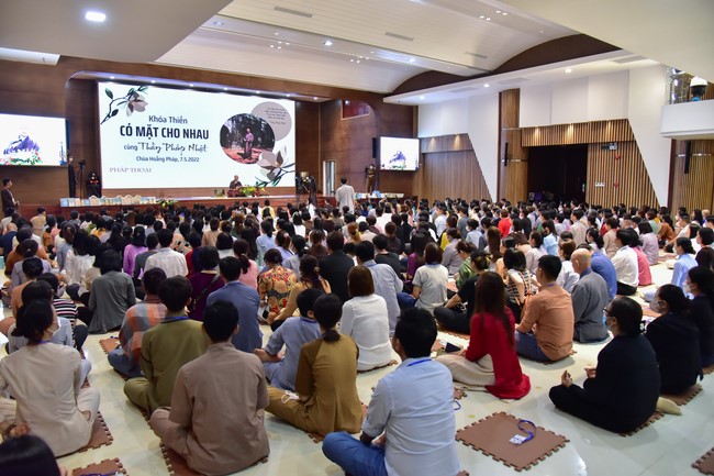 Khóa thiền “Có Mặt Cho Nhau” – Thầy Pháp Nhật