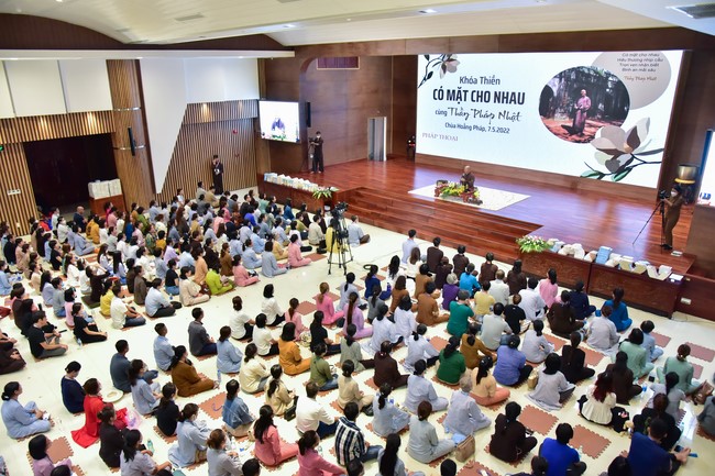 Khóa thiền “Có Mặt Cho Nhau” – Thầy Pháp Nhật