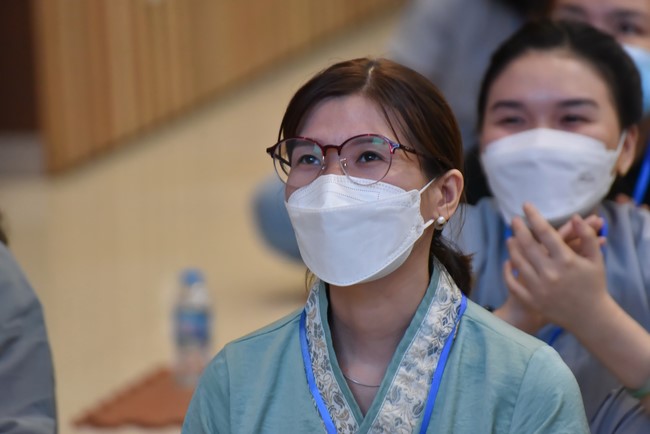 Khóa thiền “Có Mặt Cho Nhau” – Thầy Pháp Nhật