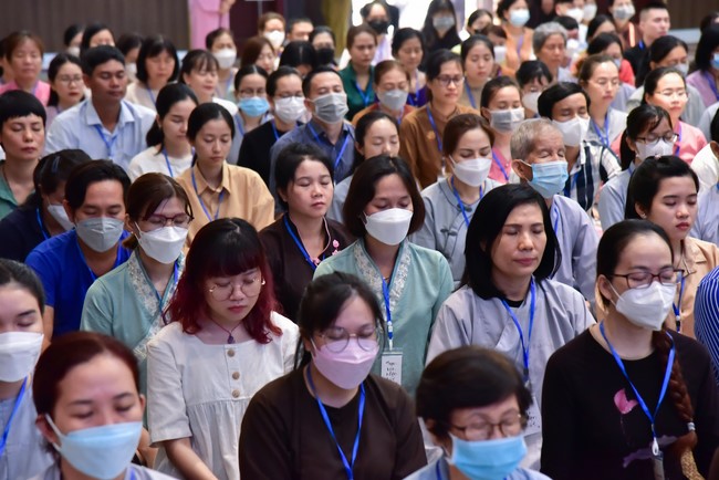 Khóa thiền “Có Mặt Cho Nhau” – Thầy Pháp Nhật