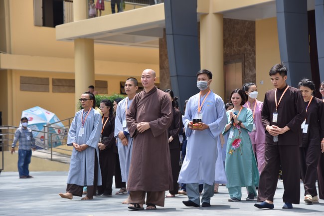 Khóa thiền “Có Mặt Cho Nhau” – Thầy Pháp Nhật