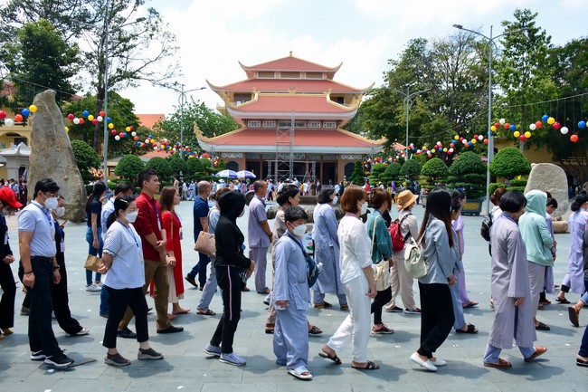 Khóa thiền “Có Mặt Cho Nhau” – Thầy Pháp Nhật