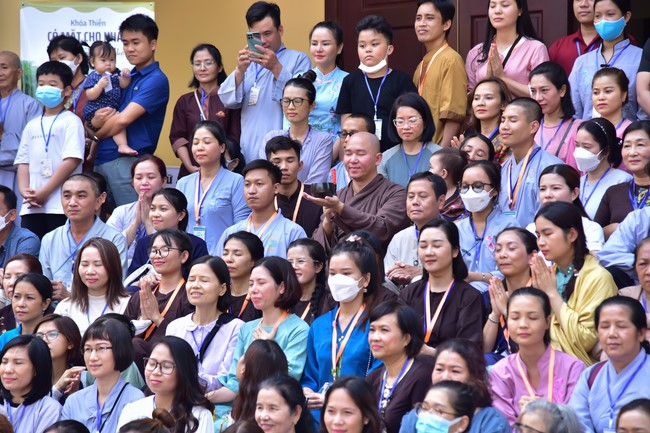 Khóa thiền “Có Mặt Cho Nhau” – Thầy Pháp Nhật