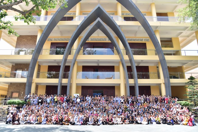 Khóa thiền “Có Mặt Cho Nhau” – Thầy Pháp Nhật