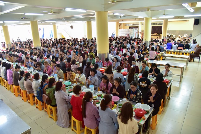 Khóa thiền “Có Mặt Cho Nhau” – Thầy Pháp Nhật