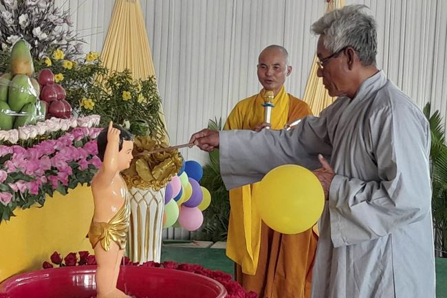 The Buddha's Great Birthday Ceremony at  Cambodia Hoang Phap Pagoda